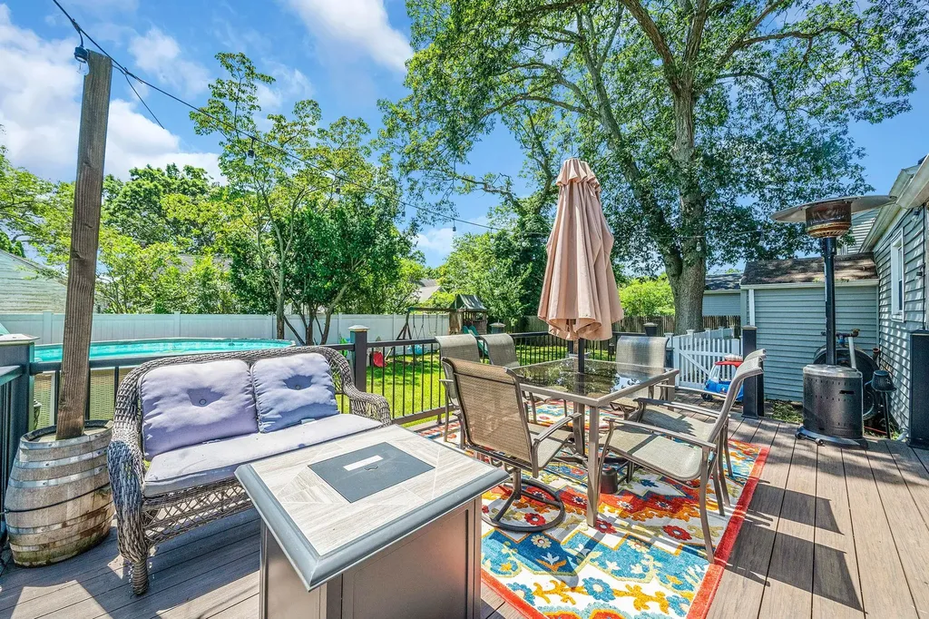 22 Howell Street Patchogue NY 11772