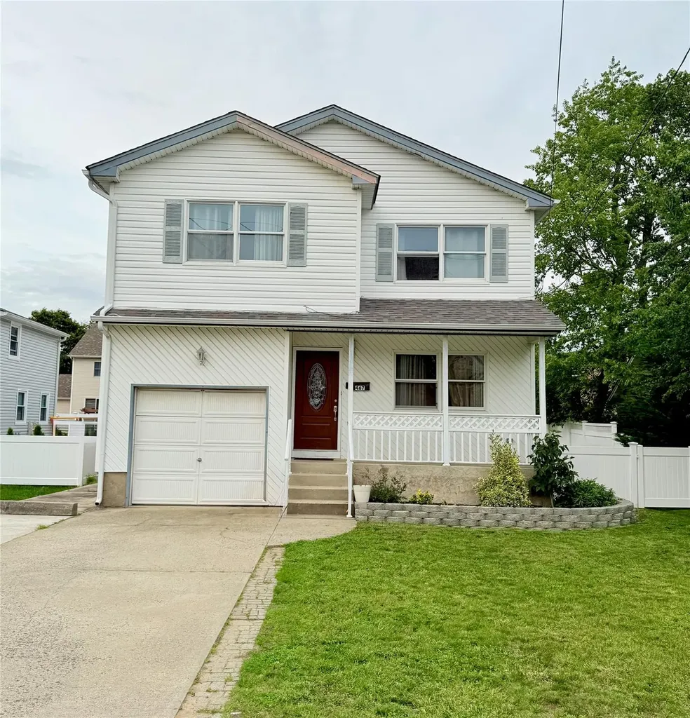 467 Scranton Avenue Lynbrook NY 11563