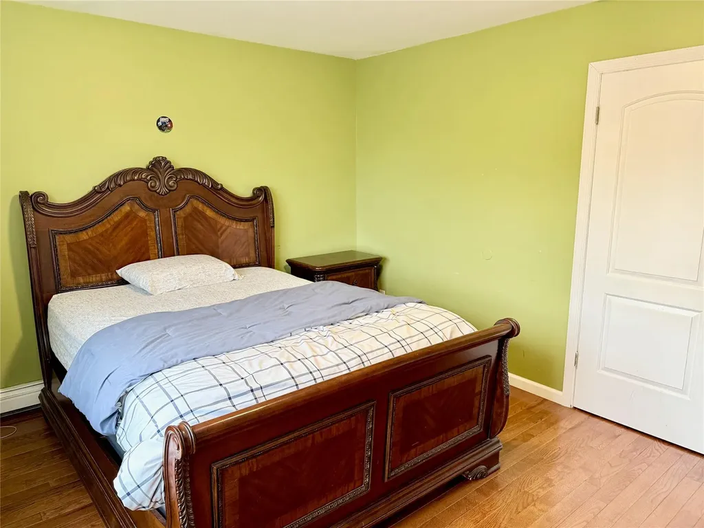 467 Scranton Avenue Lynbrook NY 11563