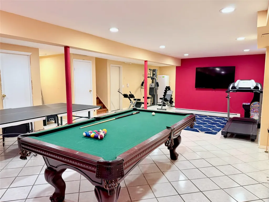 467 Scranton Avenue Lynbrook NY 11563