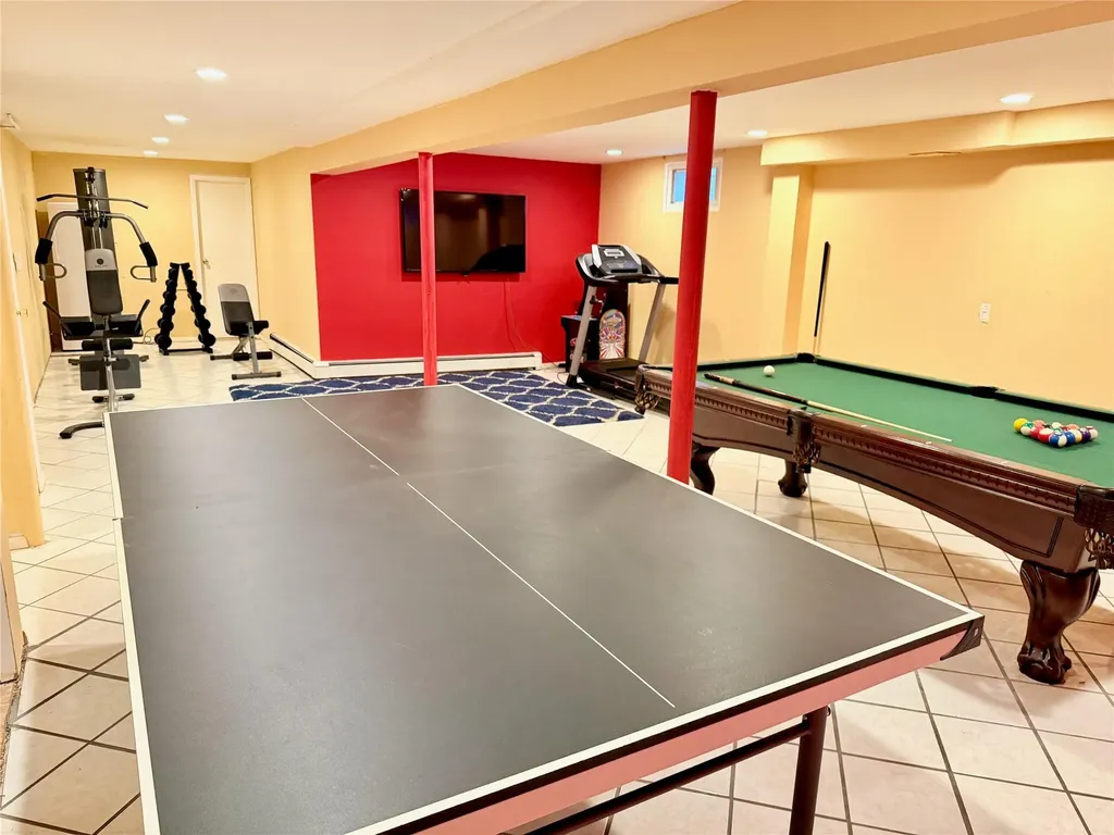 467 Scranton Avenue Lynbrook NY 11563