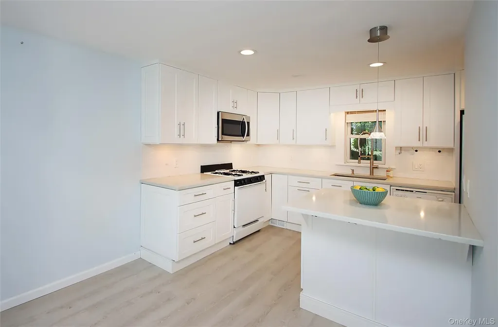1565 Route 292 Holmes NY 12531
