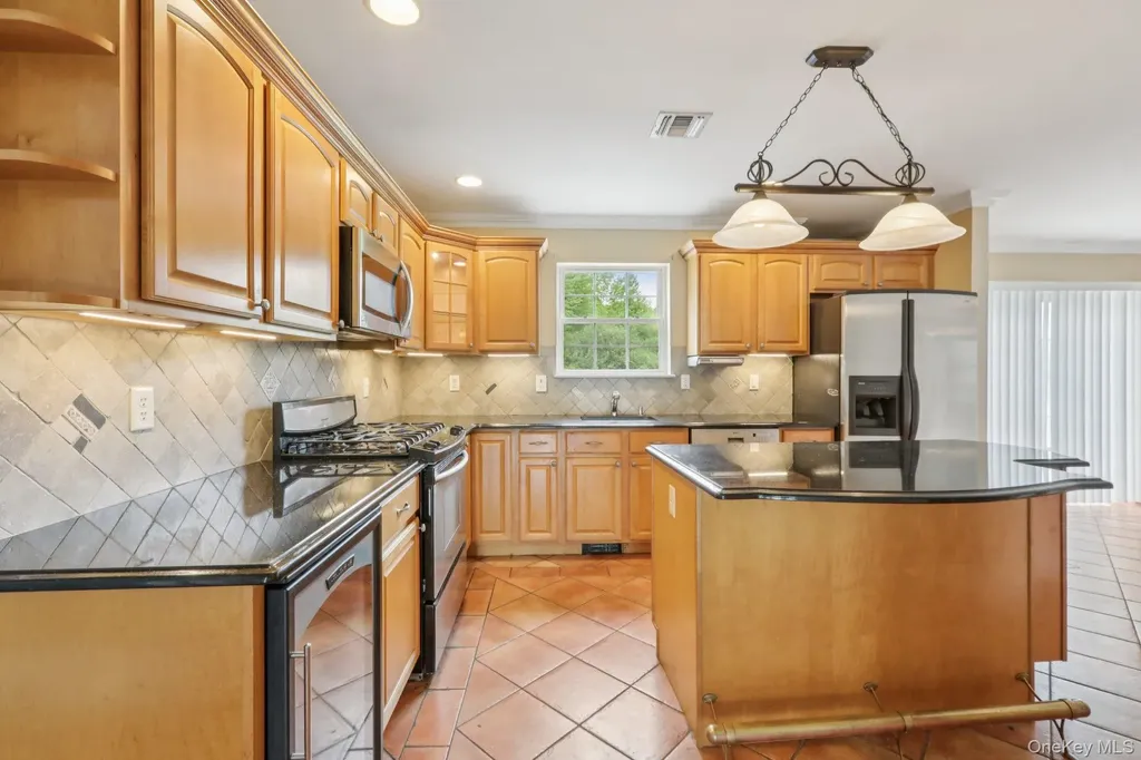 7 Park Circle Florida NY 10921