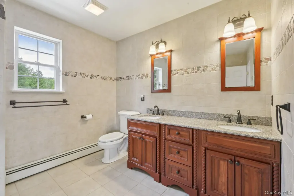 7 Park Circle Florida NY 10921