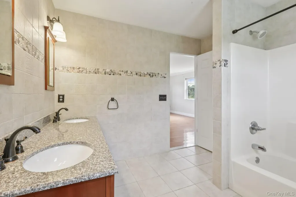 7 Park Circle Florida NY 10921