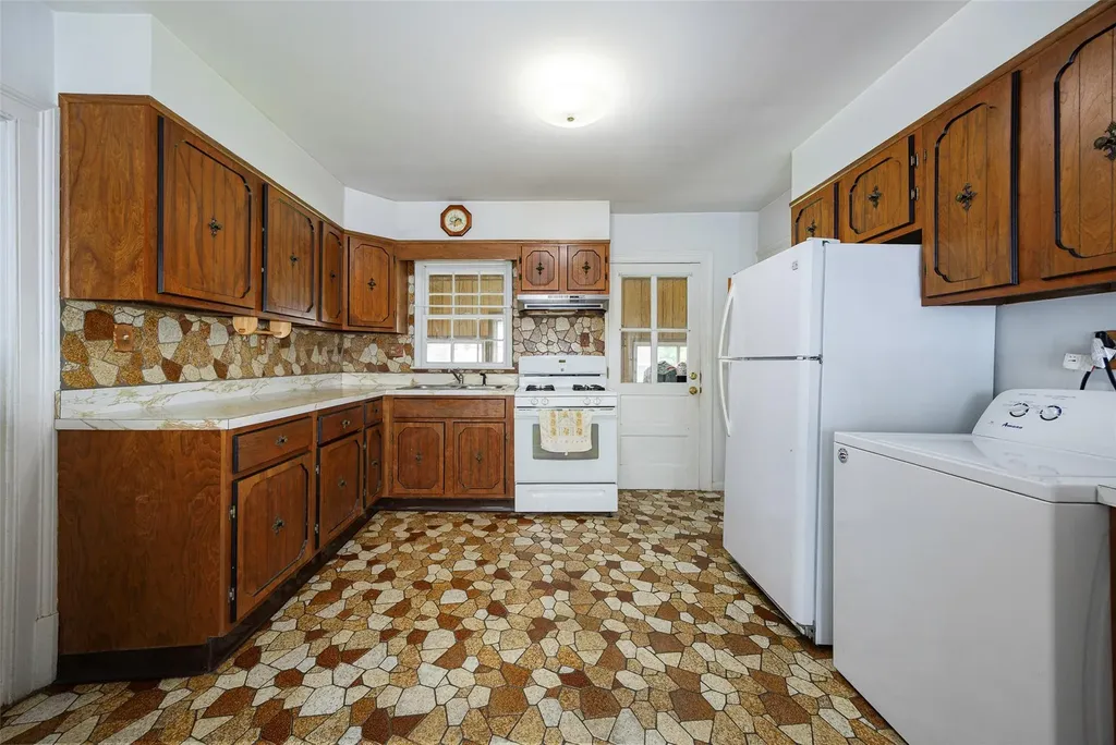 95 Worrall Avenue Poughkeepsie NY 12603