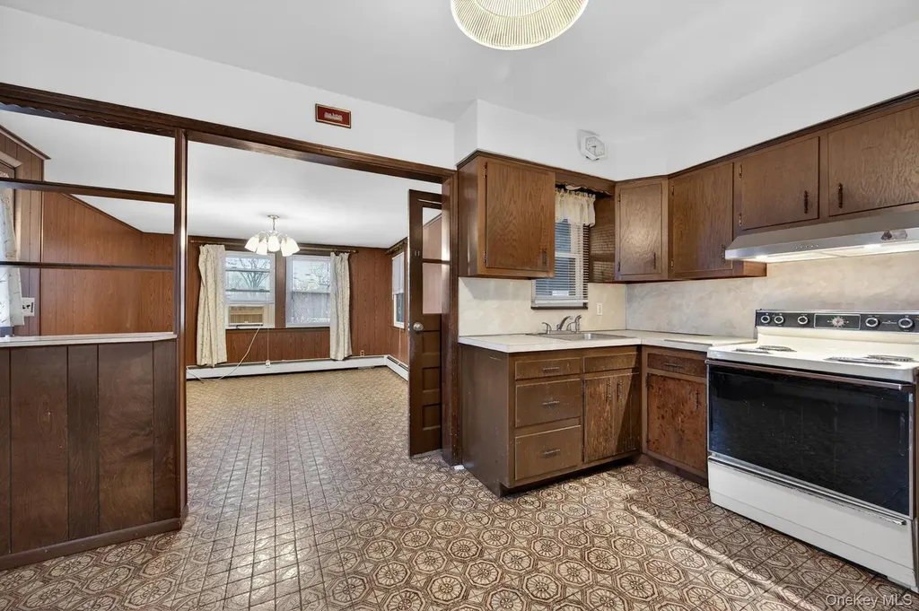53 Dosoris Lane Glen Cove NY 11542