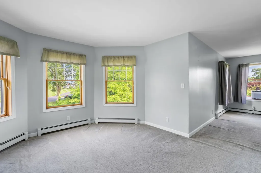 36 Millbrook Road Wallkill NY 12589