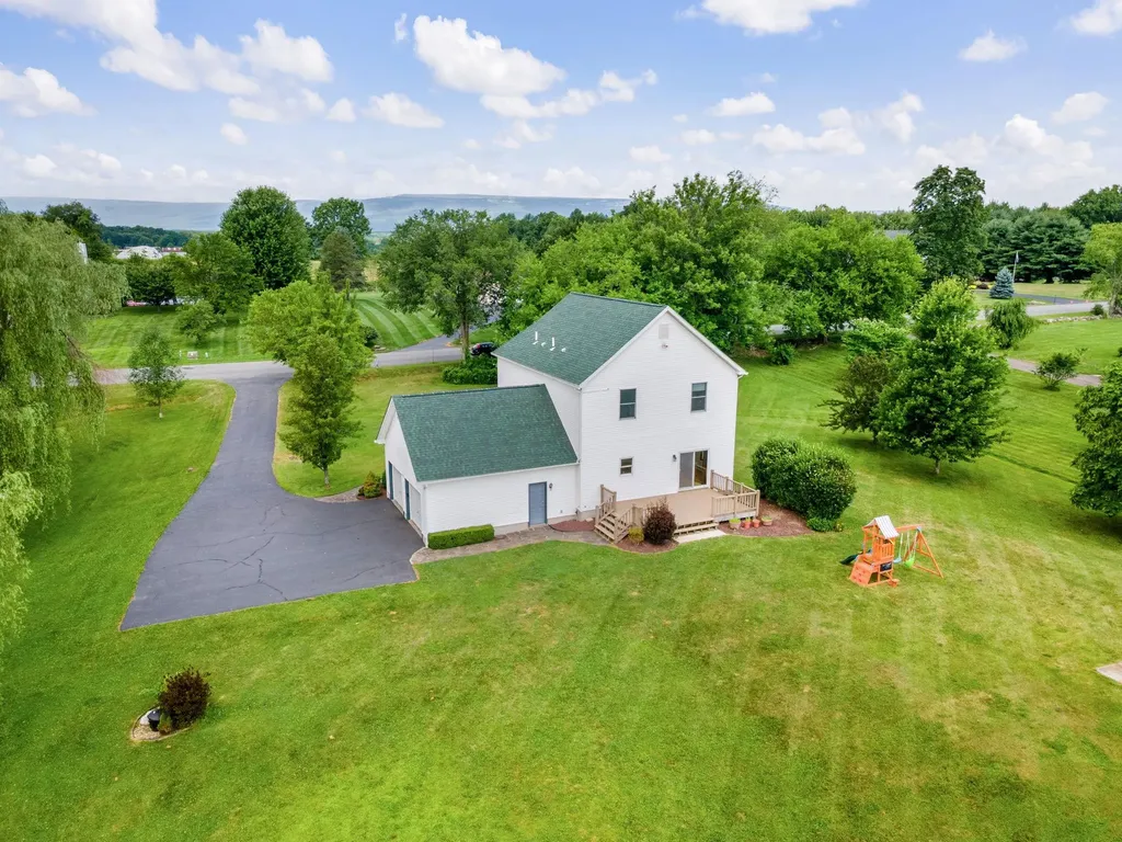36 Millbrook Road Wallkill NY 12589