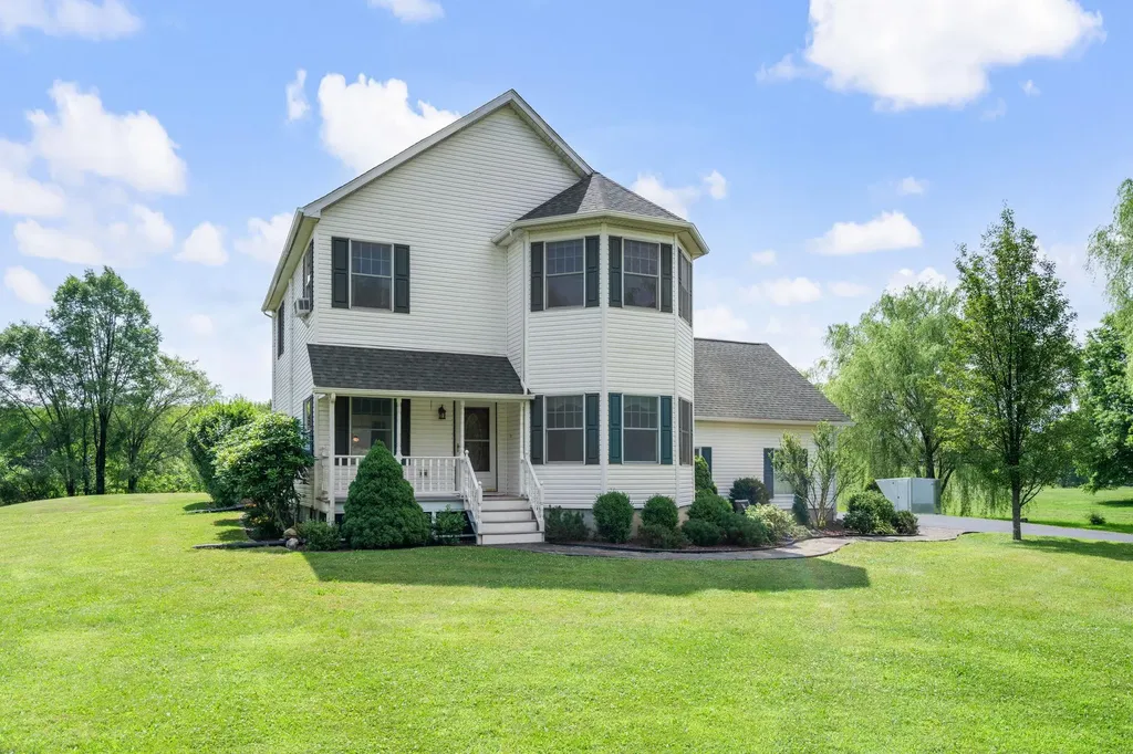36 Millbrook Road Wallkill NY 12589