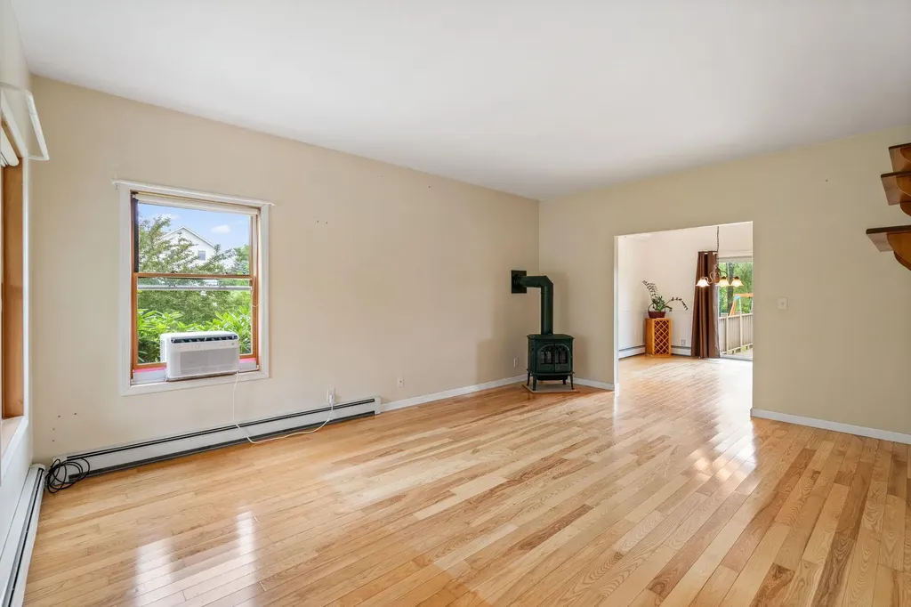36 Millbrook Road Wallkill NY 12589