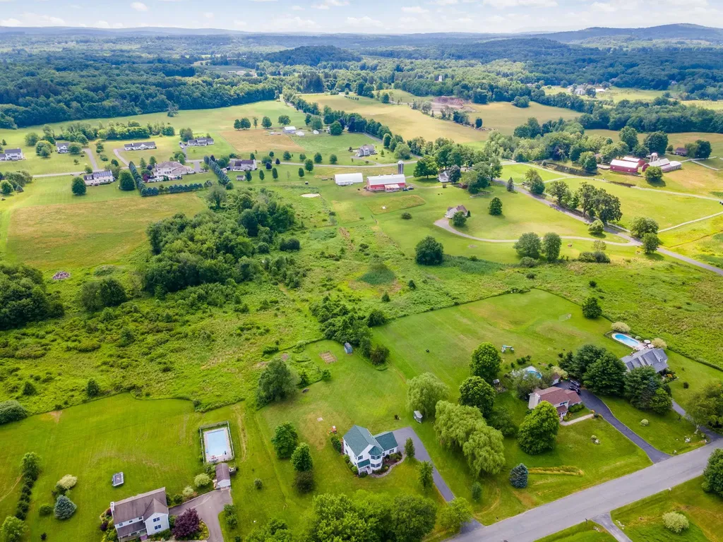 36 Millbrook Road Wallkill NY 12589