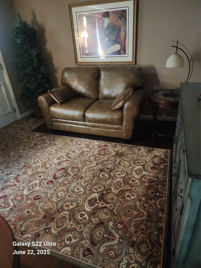 99 E 6th Street Deer Park NY 11729