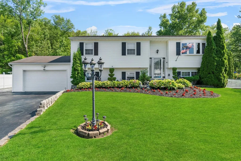 18 Grant Drive Monroe NY 10950