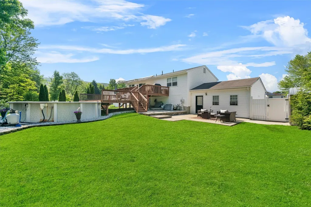 18 Grant Drive Monroe NY 10950
