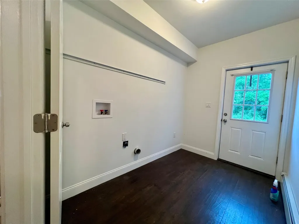 2313 State Route 300 Wallkill NY 12589