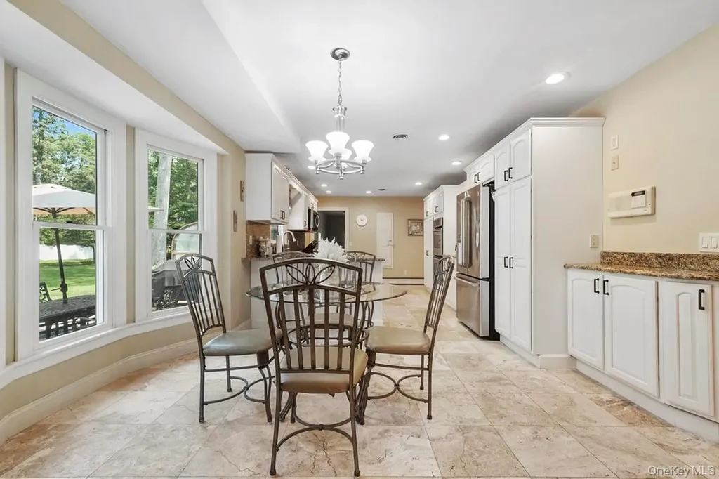 15 Stillwood Road Brookhaven NY 11719