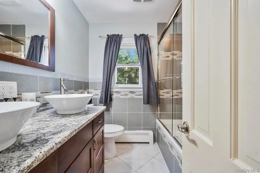 15 Stillwood Road Brookhaven NY 11719