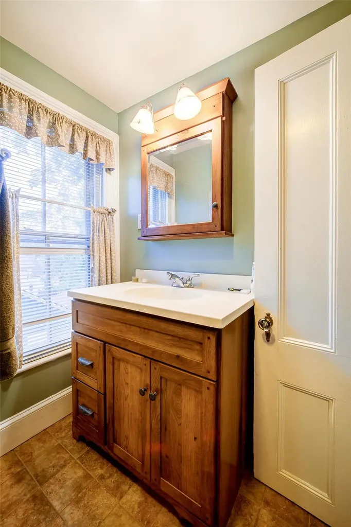 12 Beechwood Terrace Poughkeepsie NY 12601