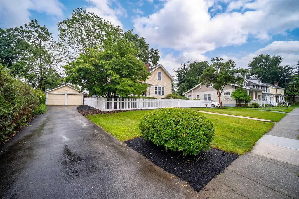12 Beechwood Terrace Poughkeepsie NY 12601