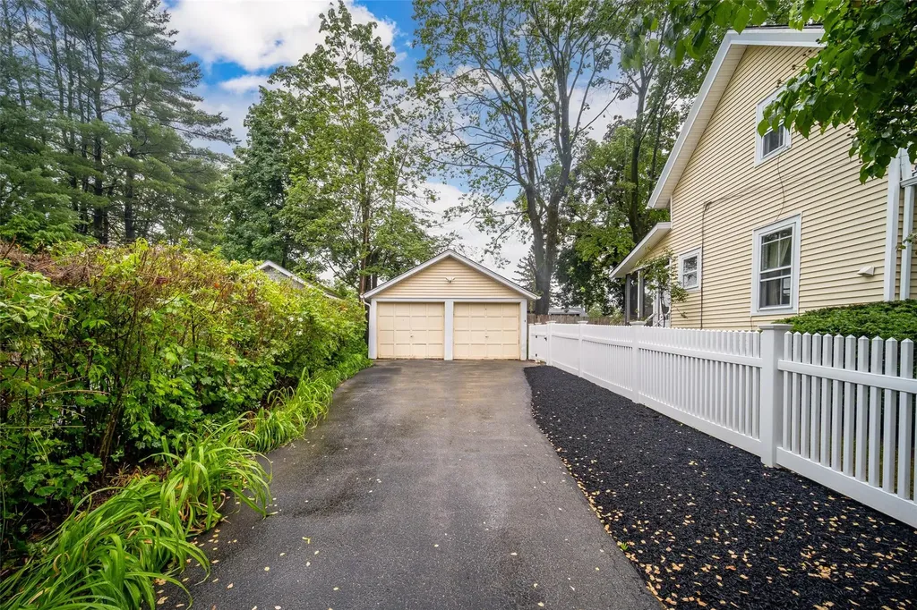 12 Beechwood Terrace Poughkeepsie NY 12601