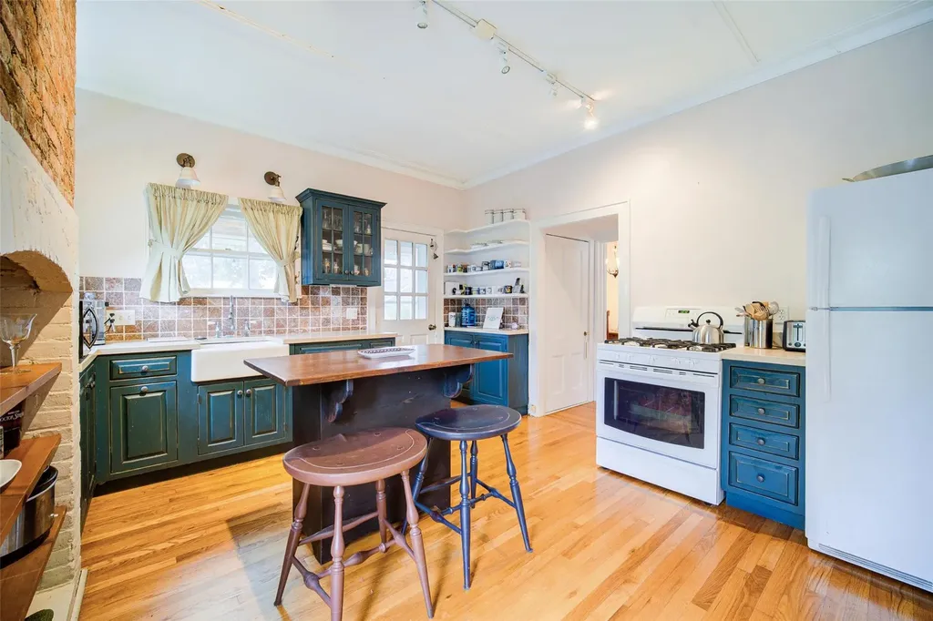 12 Beechwood Terrace Poughkeepsie NY 12601