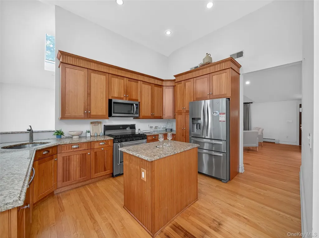 516 Oak Tree Road Palisades NY 10964