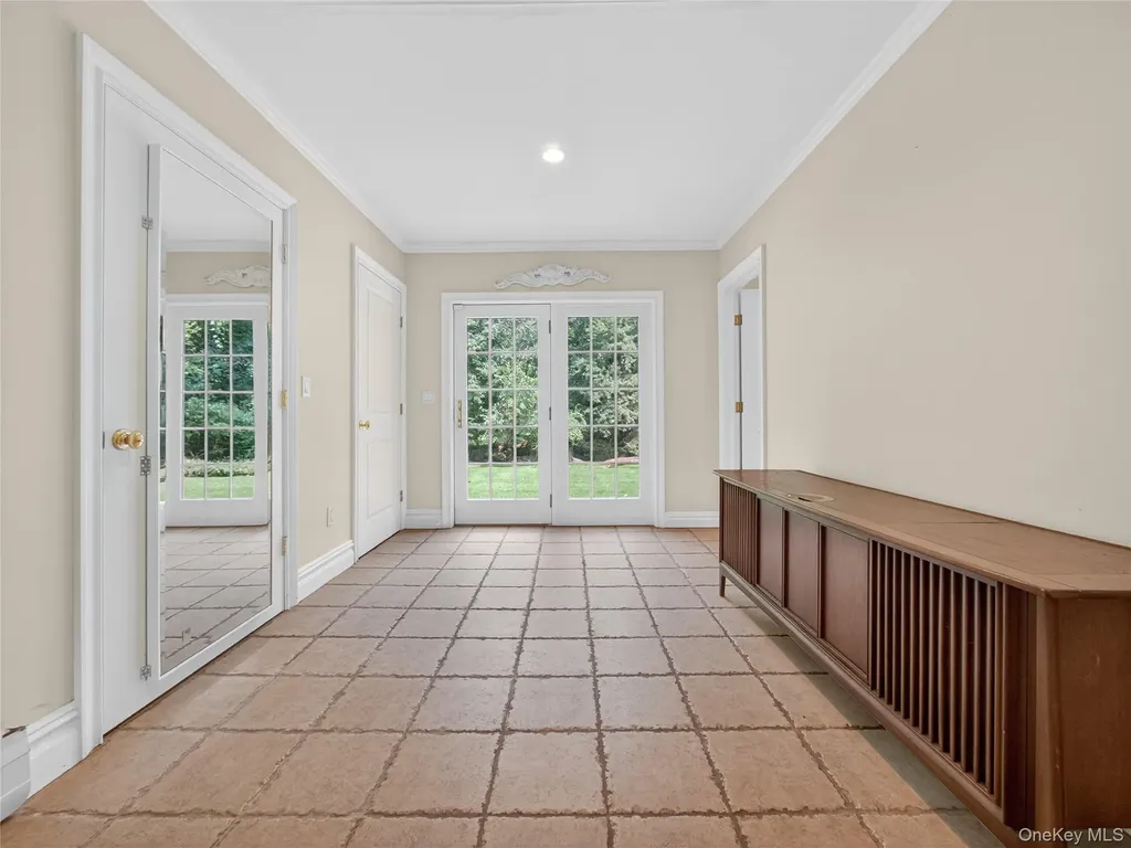 516 Oak Tree Road Palisades NY 10964