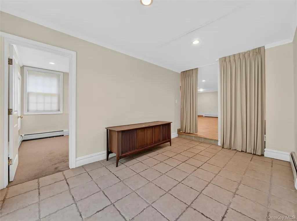 516 Oak Tree Road Palisades NY 10964