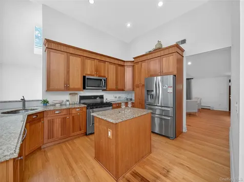 516 Oak Tree Road Palisades NY 10964