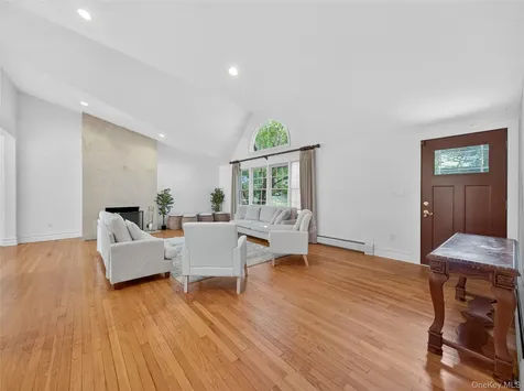 516 Oak Tree Road Palisades NY 10964