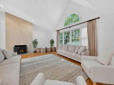 516 Oak Tree Road Palisades NY 10964