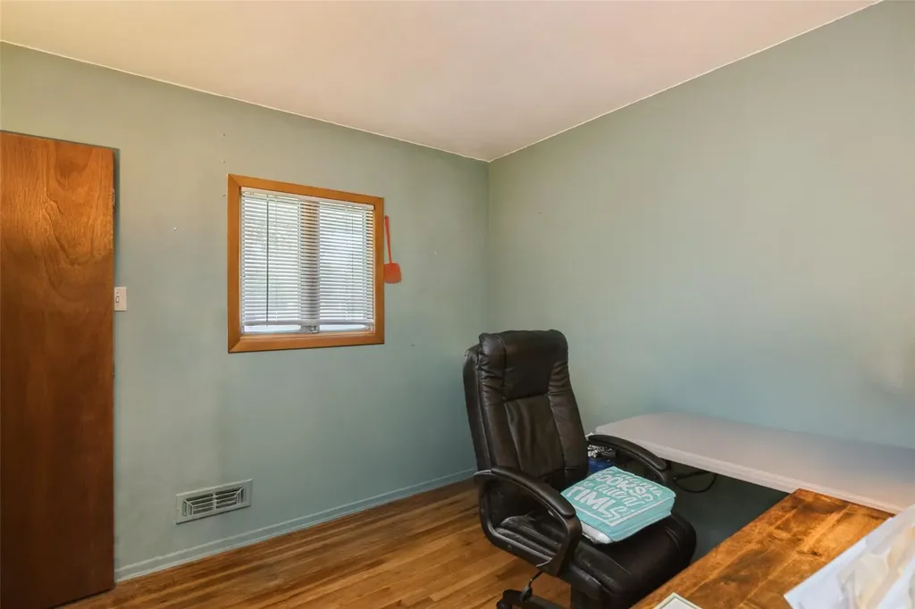 17 Sugarwood Lane Commack NY 11725