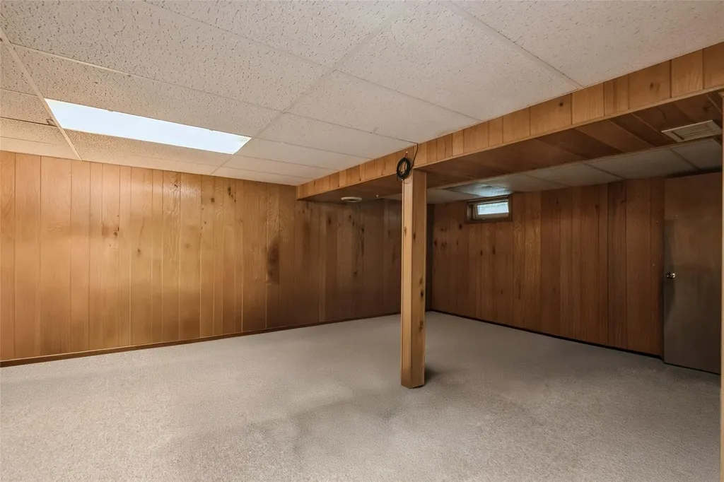 17 Sugarwood Lane Commack NY 11725
