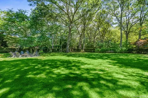 4 Red Fox Lane Upper Brookville NY 11545
