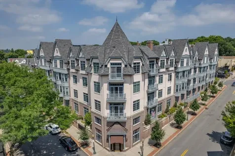 55 1st Street Pelham NY 10803