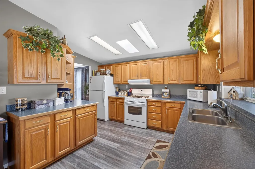 99 Vero Drive Poughkeepsie NY 12603