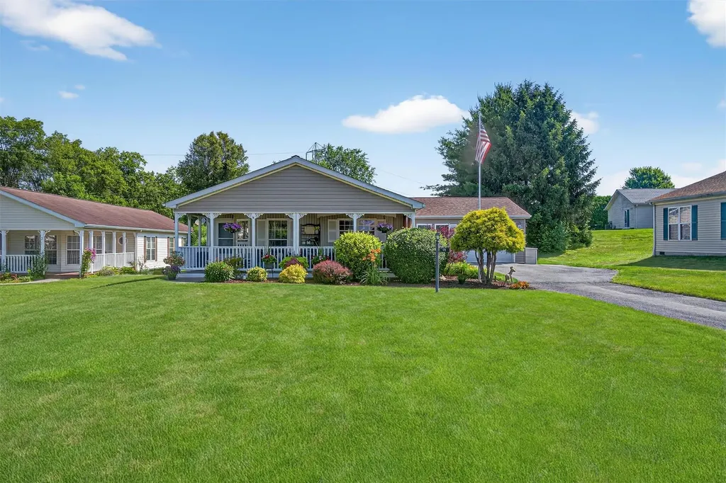 99 Vero Drive Poughkeepsie NY 12603