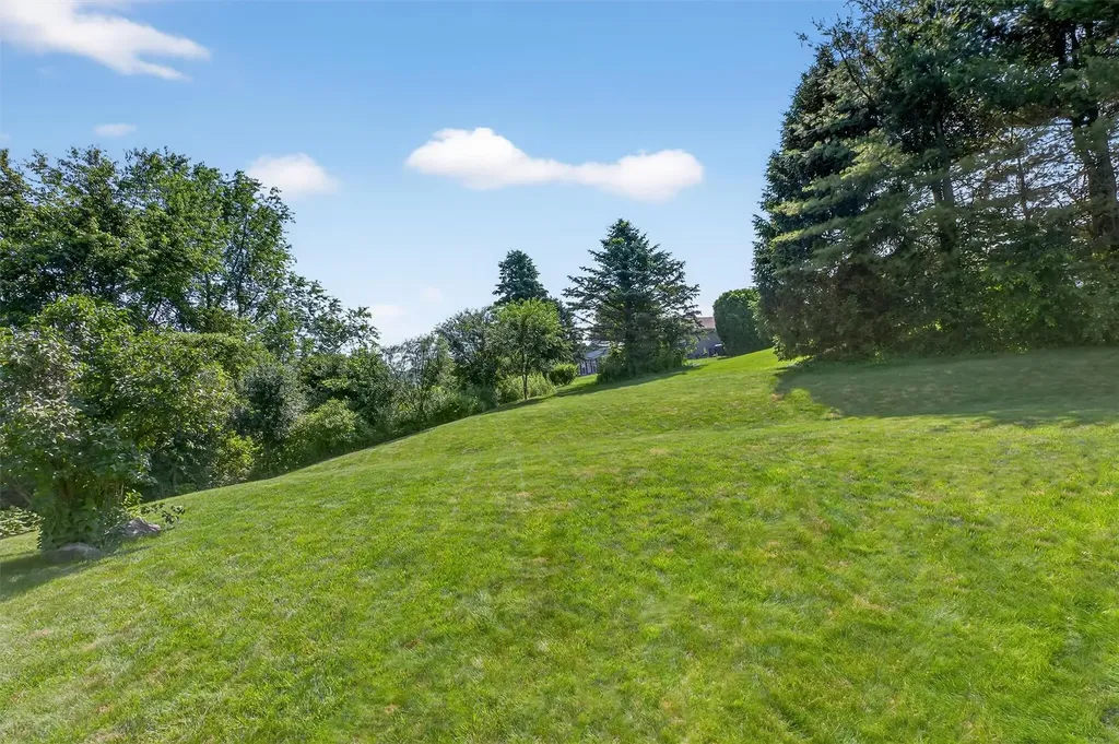 99 Vero Drive Poughkeepsie NY 12603