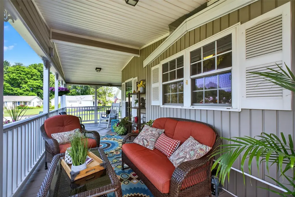99 Vero Drive Poughkeepsie NY 12603