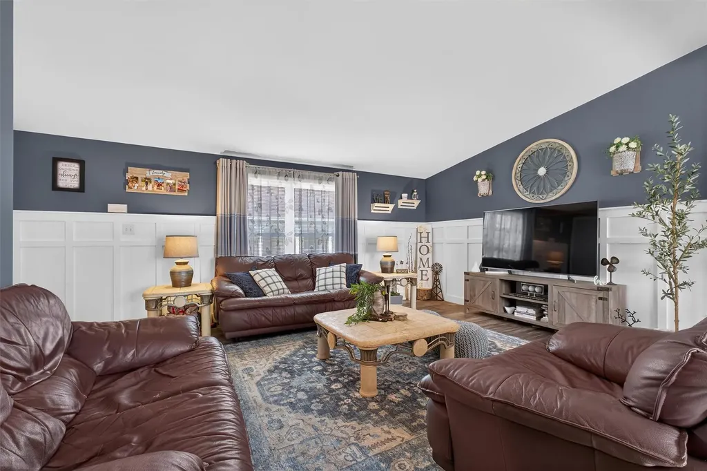 99 Vero Drive Poughkeepsie NY 12603