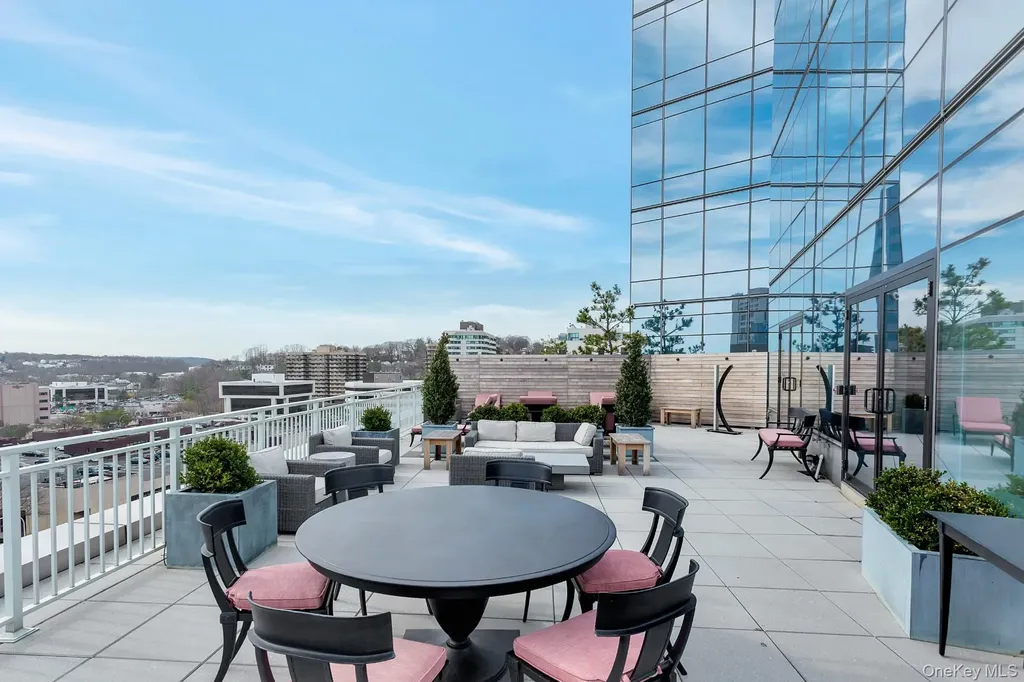 5 Renaissance Square White Plains NY 10601