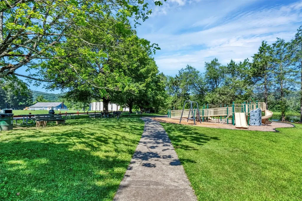 14 Summit Avenue Pawling NY 12564