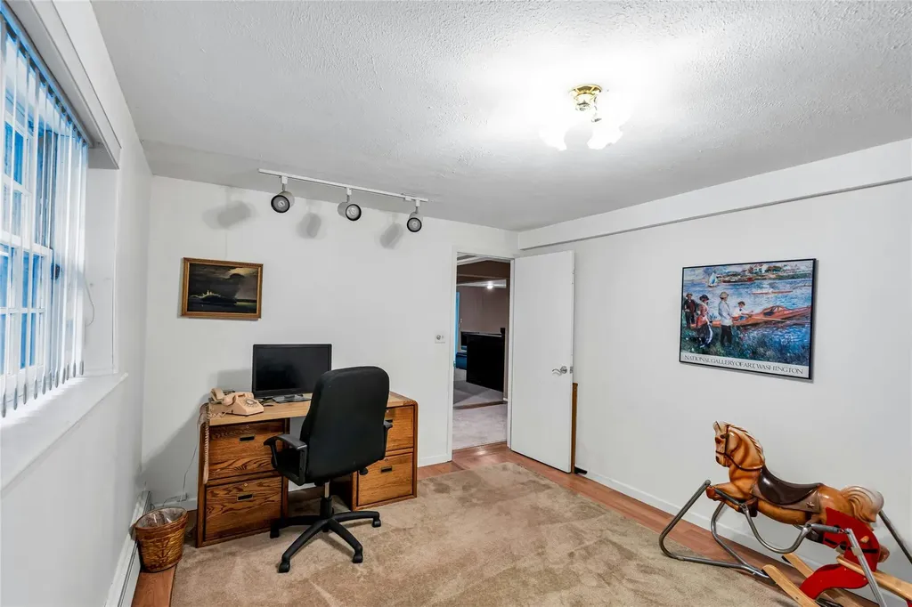 38 Mcarthur Lane Smithtown NY 11787