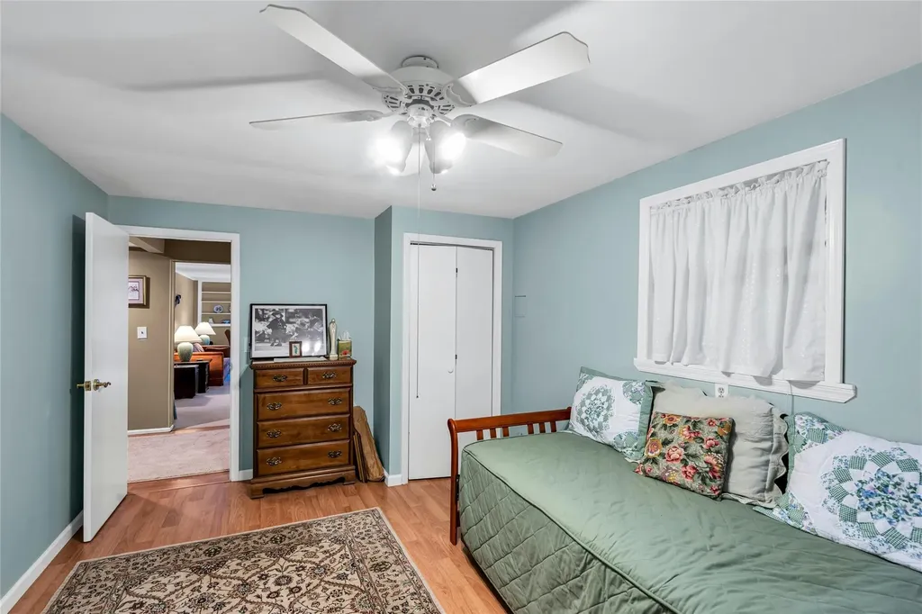 38 Mcarthur Lane Smithtown NY 11787