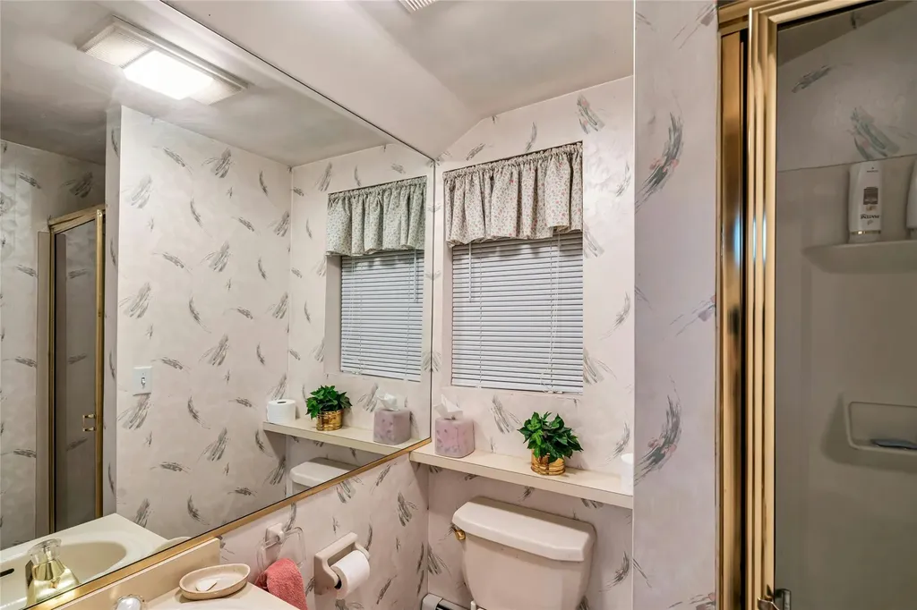 38 Mcarthur Lane Smithtown NY 11787