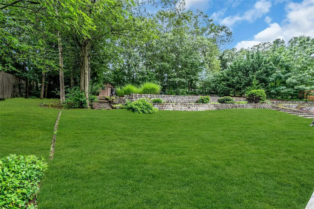 38 Mcarthur Lane Smithtown NY 11787