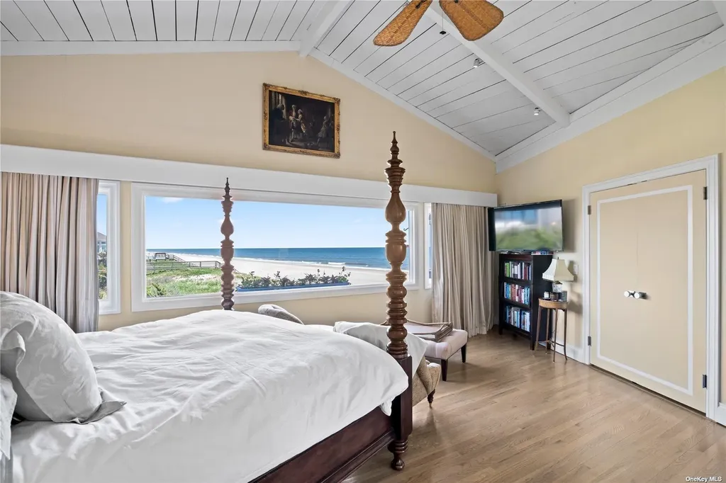 174 Dune Road Quogue NY 11959
