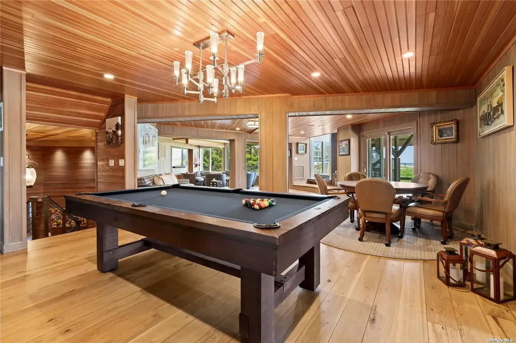 174 Dune Road Quogue NY 11959