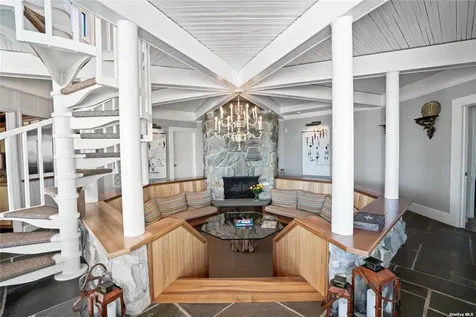 174 Dune Road Quogue NY 11959